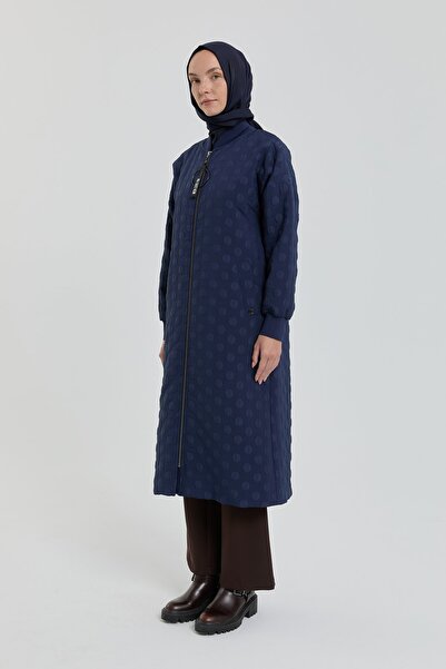 Nihan İnce Kapitone Ribana Detaylı Kap Lacivert