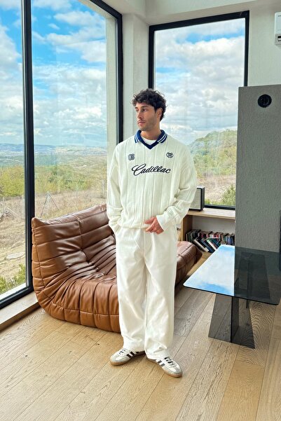 Flaw Wear Cadillac Embroidered Polo Neck Knitwear Sweater