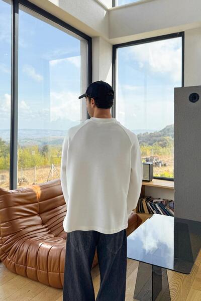 Flaw Wear Basic Woven Sweatshirt