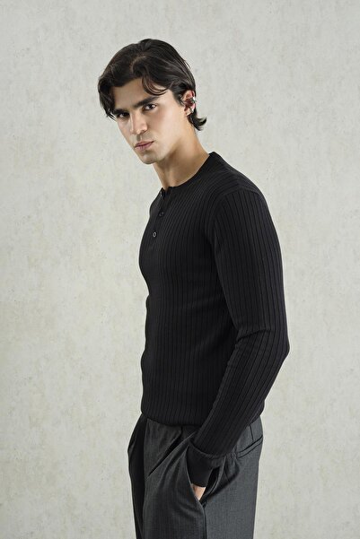 GIESTO ΜΑΥΡΟ ΜΠΛΟΥΖΑ ΜΕ ΚΟΥΜΠΙΑ ΣΤΡΟΓΓΥΛΟΥ ΣΚΙΑΓΡΑΦΙΣΜΕΝΟΥ ΣΤΥΛ