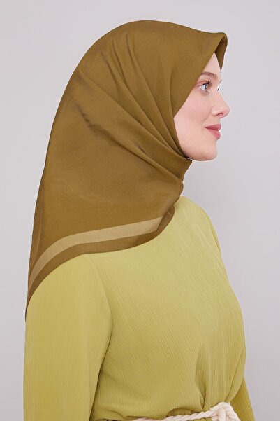 Levidor Red Green Edge Stripe Aura Scarf