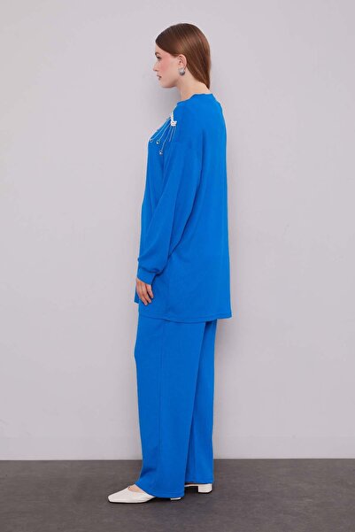 Levidor Saks Shoulder Bag with Star Stone Detail