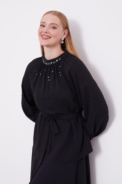 Levidor Siyah İnci Yaka Detay Etek Takım