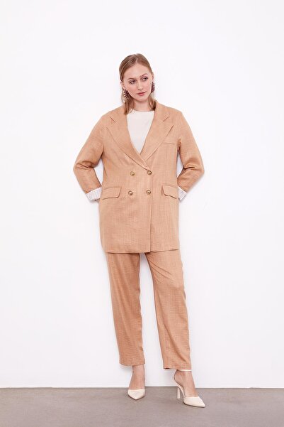 Levidor Camel Kendinden Desenli Çıtçıt Kapamalı Ceket Takım