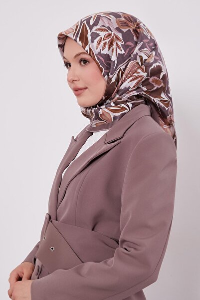 Levidor Lilac Petunia Pattern Twill Silk Scarf