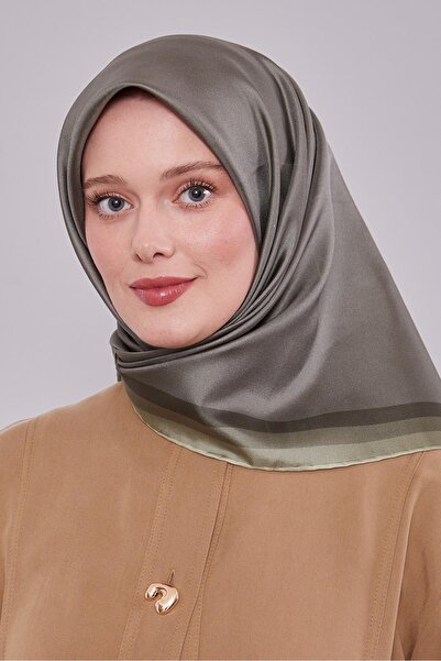 Levidor Twill Silk Scarf with Green Edge Border