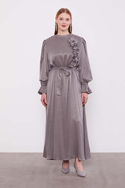 Levidor Gray Dress with Flower Accessories