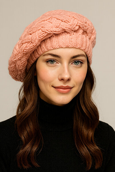 SİSTEM PELUŞ Ressam Model Örgülü Desenli Bere