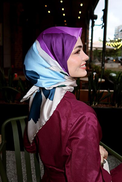 Levidor Beige Drawing Flower Pattern Twill Silk Scarf