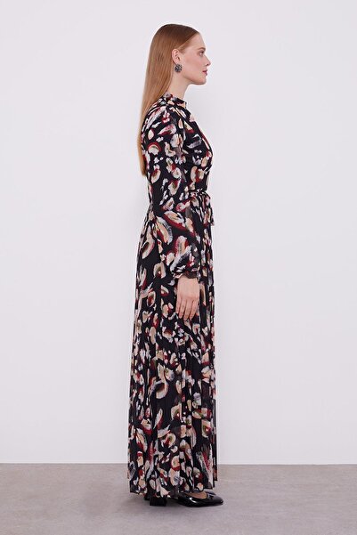 Levidor Φόρεμα με λεπτομέρεια με μαύρο βολάν στο μανίκι