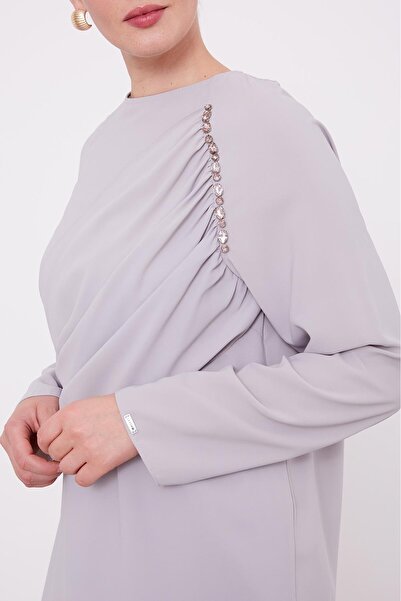 Levidor Gray Embroidery Detailed Double Suit