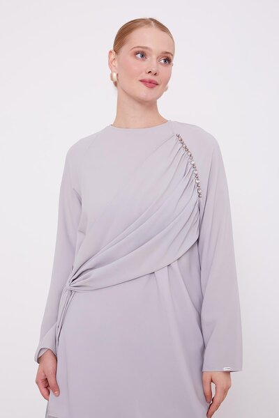 Levidor Gray Embroidery Detailed Double Suit