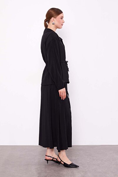 Levidor Black Hidden Zipper Detailed Skirt Set