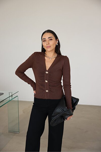 Özge Özgenç Aksesuar Düğmeli İnce Fitilli Triko Hırka