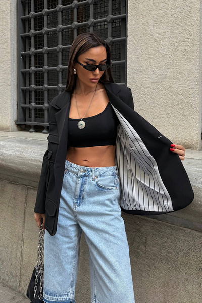 Ortaya Çık Черно сако с джобове