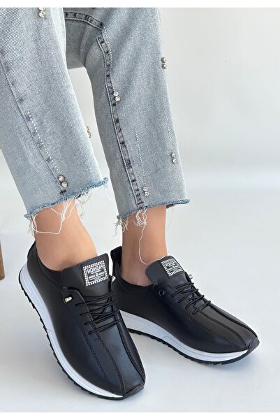 Lisinya Black Leather Lace-Up Sports Shoes -