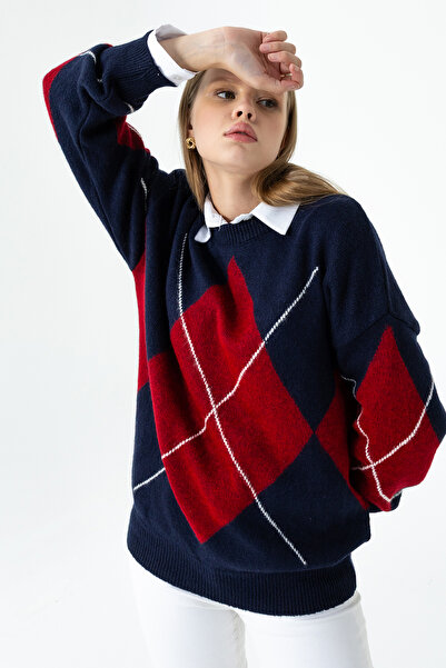 GİYSA سترة تريكو نسائية بياقة دائرية ونقشة البقلاوة باللون الأزرق الداكن - 25K 2517