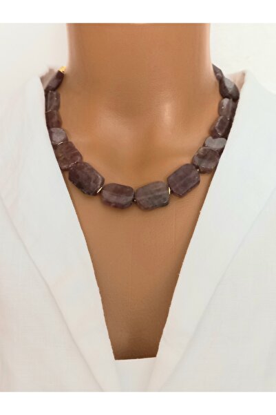 LemaStone Doğal taş kolye;Çilek kuvars taşı ile tasarlanmıştır.