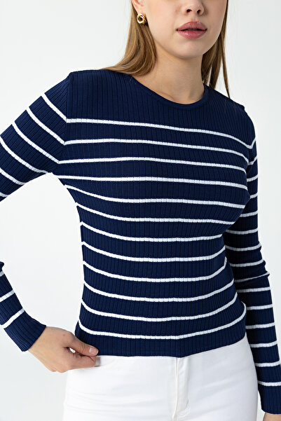 GİYSA Жіночий велосипедний комір у смужку з візерунком Трикотажний боді Синій - 25K 2059