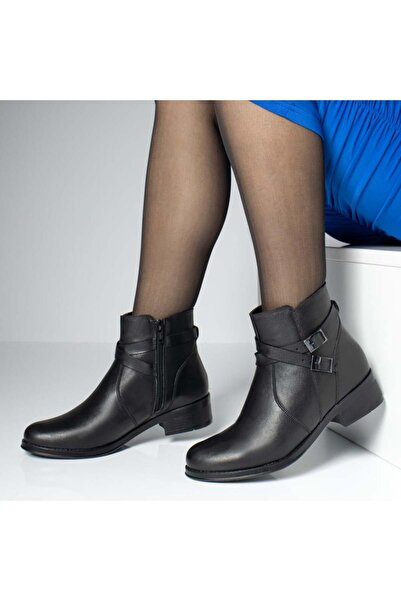 Modlet.ro Women's black zipper boots made of leather MOD05611