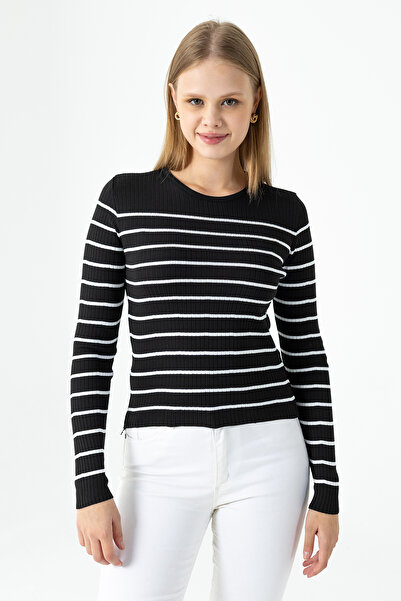 GİYSA Body de tricotat cu model în dungi pentru femei, negru - 25K 2059