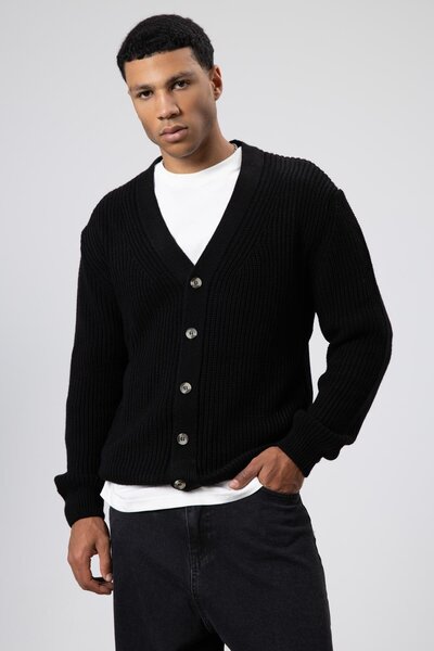 VAMOSCLO Πλεκτό πουλόβερ με κουμπιά με λαιμόκοψη σε σχήμα V Μαύρο