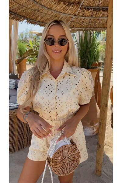 Pretty Women's outfit