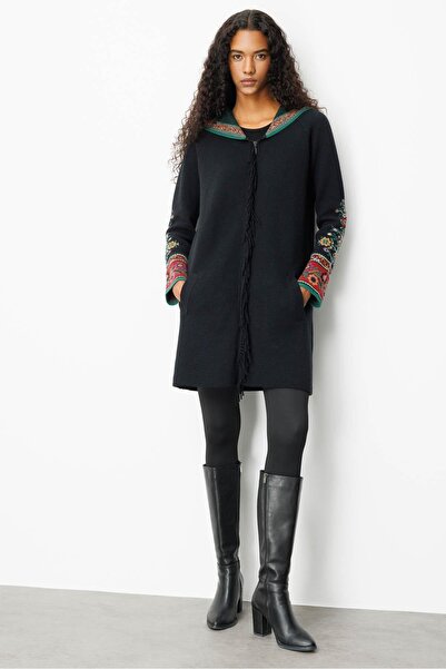 Desen Triko Women's Hooded Kilim Jacquard Tassel Wool Coat Black