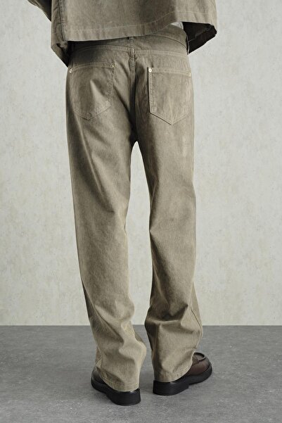 GIESTO Khaki Pants with Gold Accessory Details