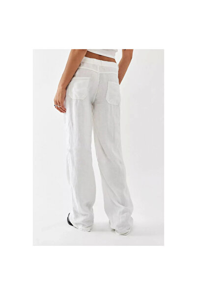 VibeGaia Women's White Pocket Straight Cut Linen Trousers