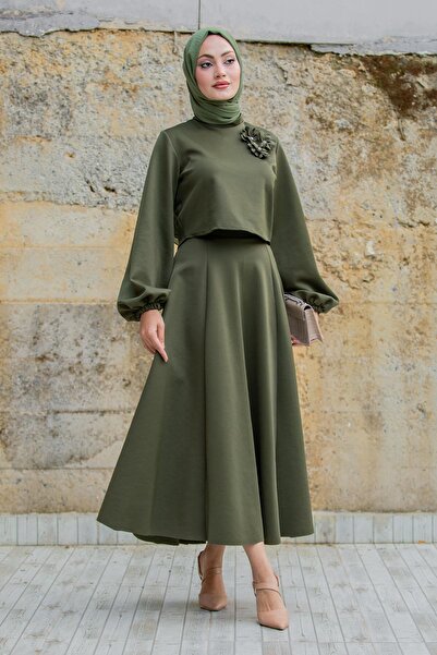 Tesettür Çarşım Yaka Çiçekli Puf Dalgıç Etekli Takım-Haki