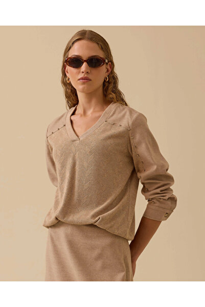 SEÇİL V Yaka Omuz Aksesuarlı Bluz