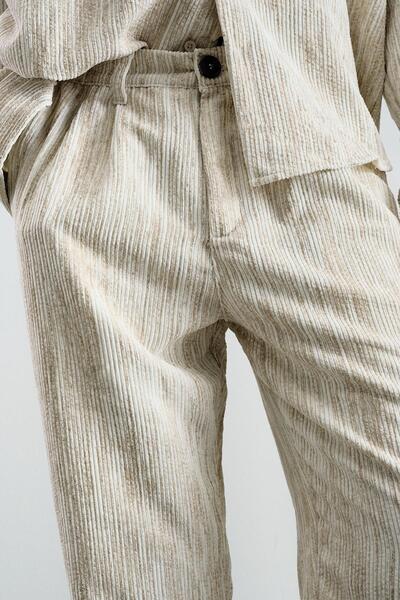 GIESTO Effective Pleated Velvet Beige Pants