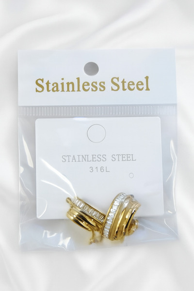 ŞEHRAZAT HANDMADE TASARIM أقراط من الفولاذ الذهبي مع حجر الزركون - 316L