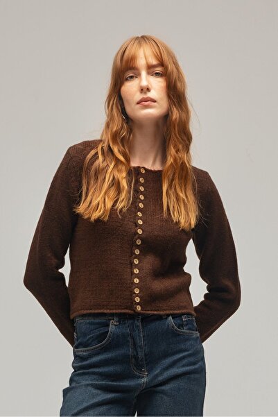Saade Brown Women's Wooden Buttoned Long Sleeve Crew Neck Knitwear Cardigan