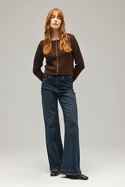 Saade Brown Women's Wooden Buttoned Long Sleeve Crew Neck Knitwear Cardigan