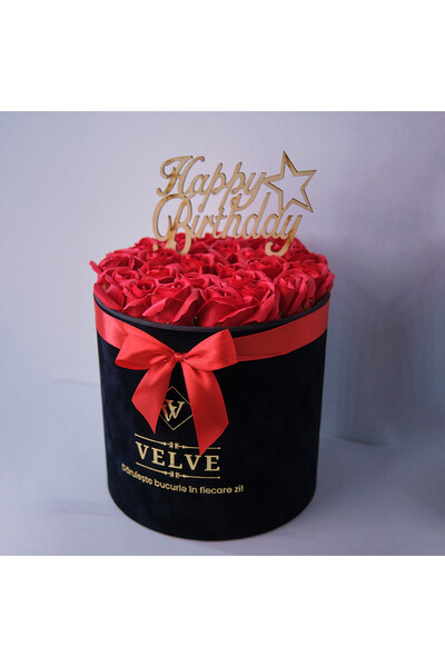 velve Aranjament floral in cutie rotunda neagra,cu 25 trandafiri rosii din sa...