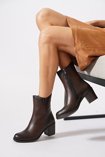 Moda Pie Veron Hakiki Deri Yan Kesik Lastik Kadın Topuklu Bot Kahve Cilt