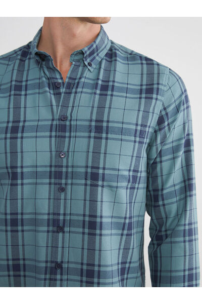 LC Waikiki Sparkling Selections from Shining Store |   Regular Fit Long Sleeve Plaid Dobby Men's Shirt