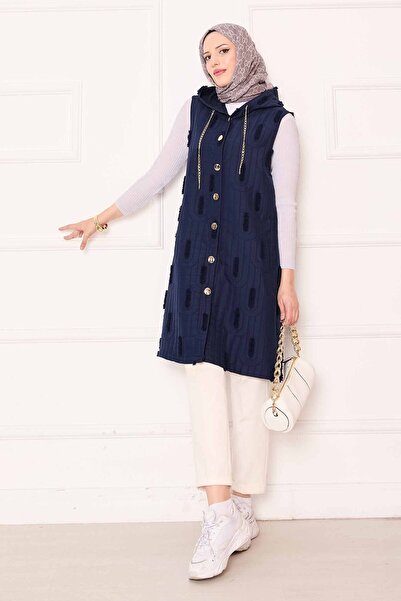 EBRUTESETTÜR Buttoned Quilted Vest with Chain Detail