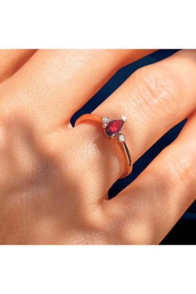 Pırlandia 0,40 Karat Pırlanta Damla Yakut Yüzük