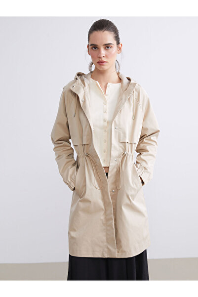 LC Waikiki Bej Kapüşonlu Kadın Trençkot