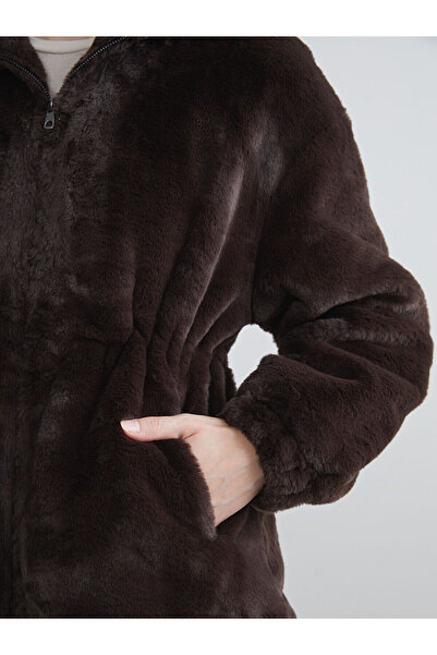 LC Waikiki Vizyon Yeni Sezon Dik Yaka Kadın Pelüş Mont