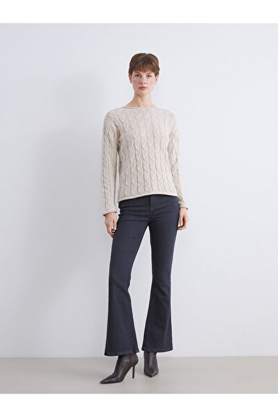 LC Waikiki Peak Yeni Sezon Kayık Yaka Kendinden Desenli Kadın Triko Kazak