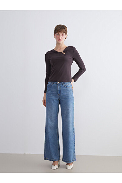 LC Waikiki Plus Size V-Neck Gathered Blouse