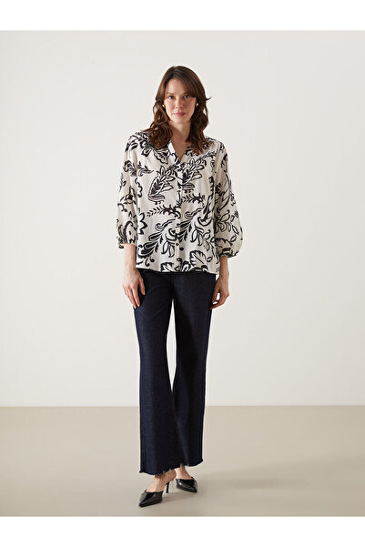 LC Waikiki Γυναικεία μπλούζα με φλοράλ γιακά