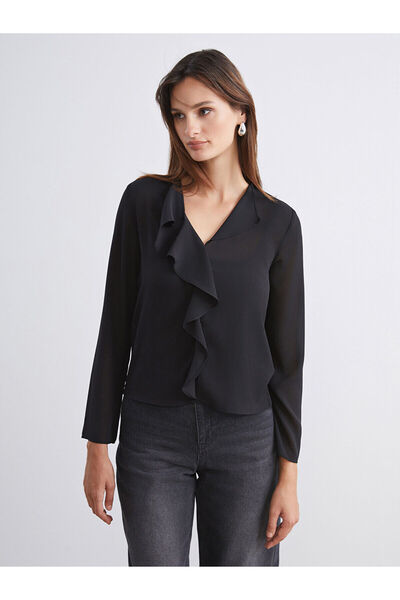 LC Waikiki Vizyon Yeni Sezon Kaçık Yaka Fırfırlı Bluz