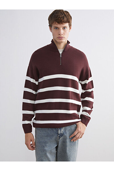 LC Waikiki سترة تريكو رجالية مخططة بياقة عالية وأكمام طويلة من فيجن للموسم الجديد