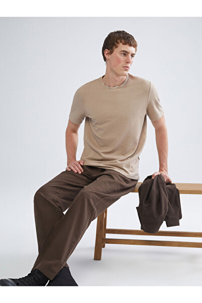 LC Waikiki طاقم الرقبة تي شيرت للرجال