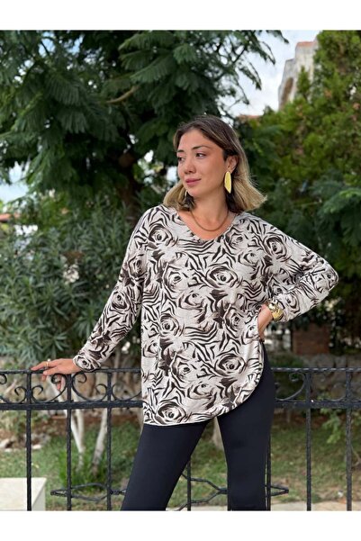 Punta Otantik NC1128A Ιταλική πλεκτή μπλούζα με λαιμόκοψη σε σχήμα V με ροζ σχέδιο μπεζ